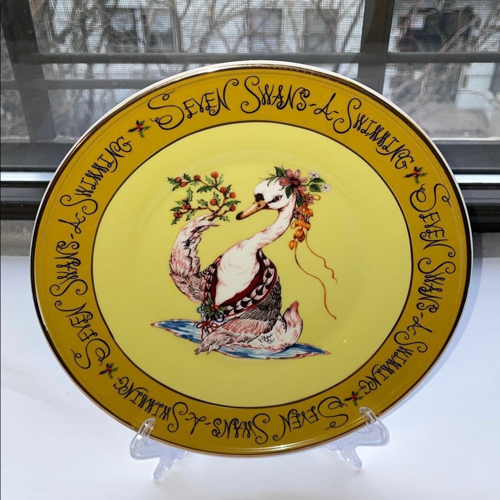 ❤️ Phannapast Taychamaythakool Twelve Days of Christmas Dessert Plates, Set of 4 - Picture 9 of 11